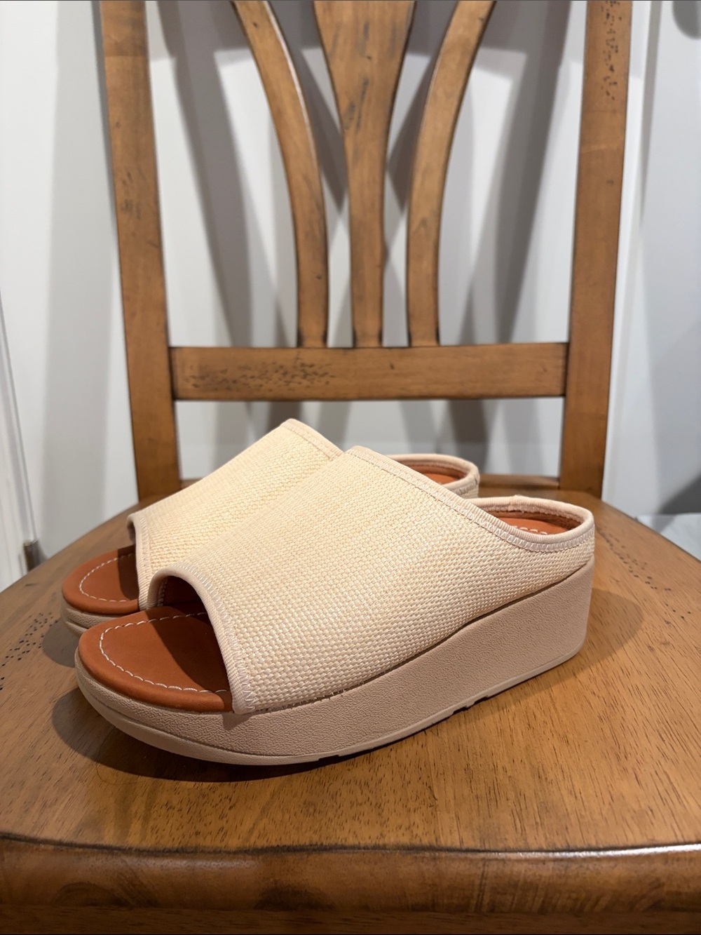 Fitflop Cream Platform Slide Sandals